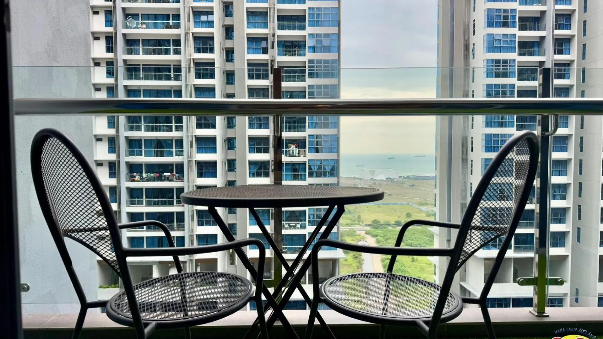 Atlantis Residences Melaka By Heystay Management 0*, Malacca